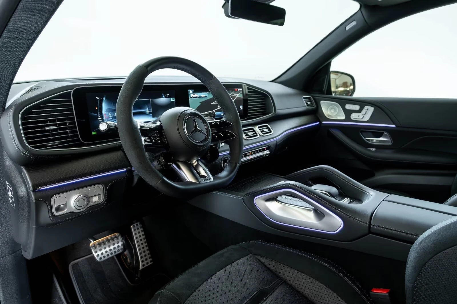Mercedes-Benz GLE 63 S AMG 4M/ NIGHT/ BURM/ MULTIBEAM / HUD / 360 / EXCLUSIVE, снимка 10 - Автомобили и джипове - 55767974