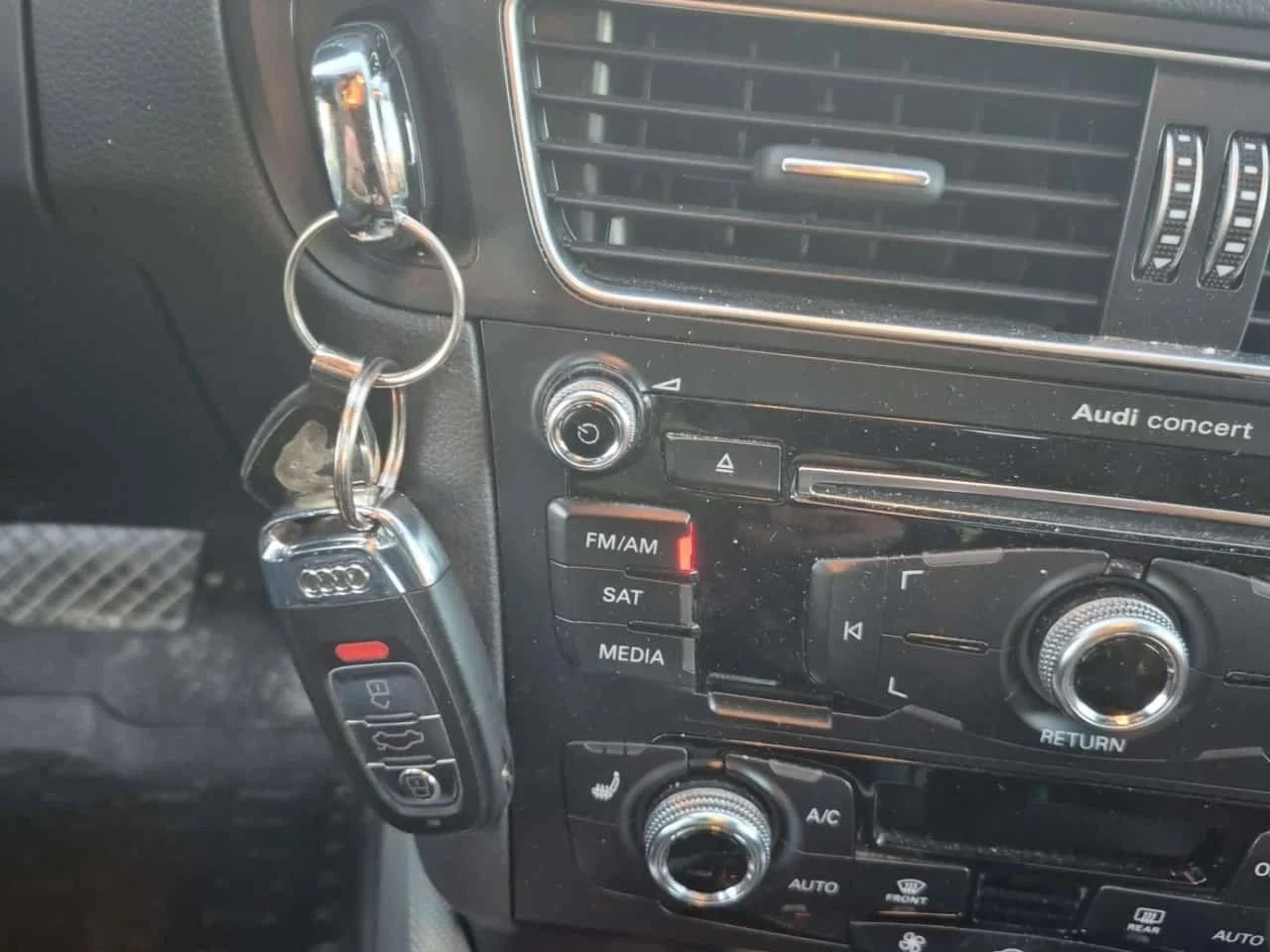 Audi Q5, снимка 8 - Автомобили и джипове - 56688707
