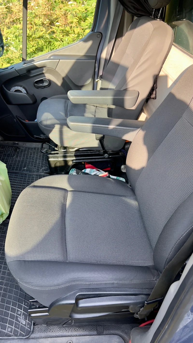 Renault Master 2.3 170 коня!294000 РЕАЛНИ КИЛОМЕТРИ!, снимка 6 - Бусове и автобуси - 52582108