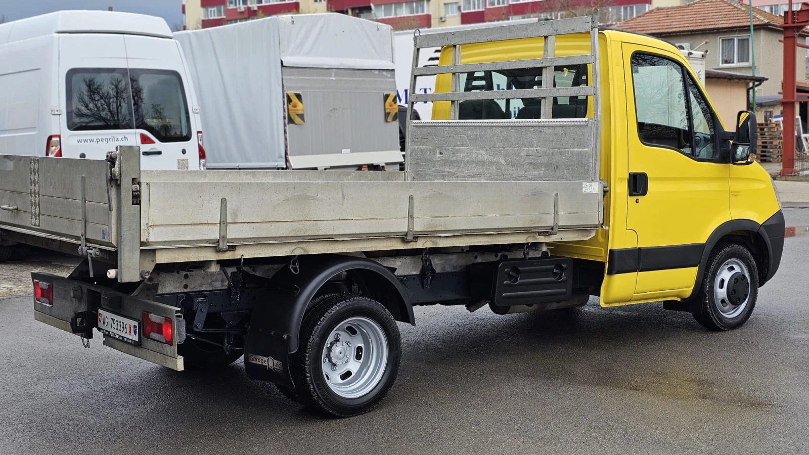 Iveco Daily 35C15 3.0D 6SP CH-ТРИСТРАННО РАЗ.-ЛИЗИНГ-ГАРАНЦИЯ - изображение 6