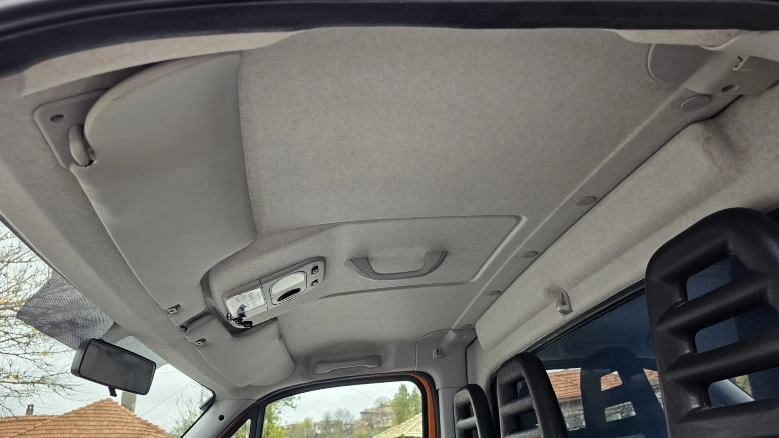 Iveco Daily ЖИВОТНОВОЗ 35c14 3.0D 6SP CH-ДВОЙНА ГУМА-ЛИЗИНГ - изображение 9