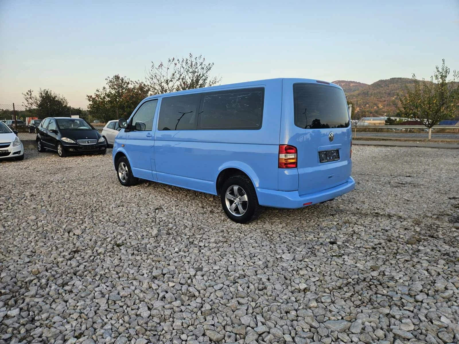 VW T5 A/C 9 седалки ITALY , снимка 3 - Бусове и автобуси - 56610100