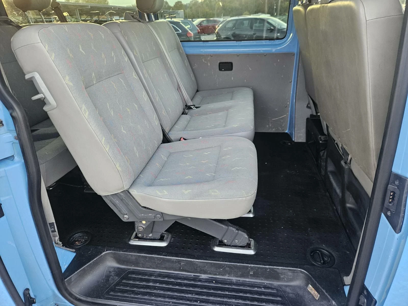 VW T5 A/C 9 седалки ITALY , снимка 12 - Бусове и автобуси - 56610100
