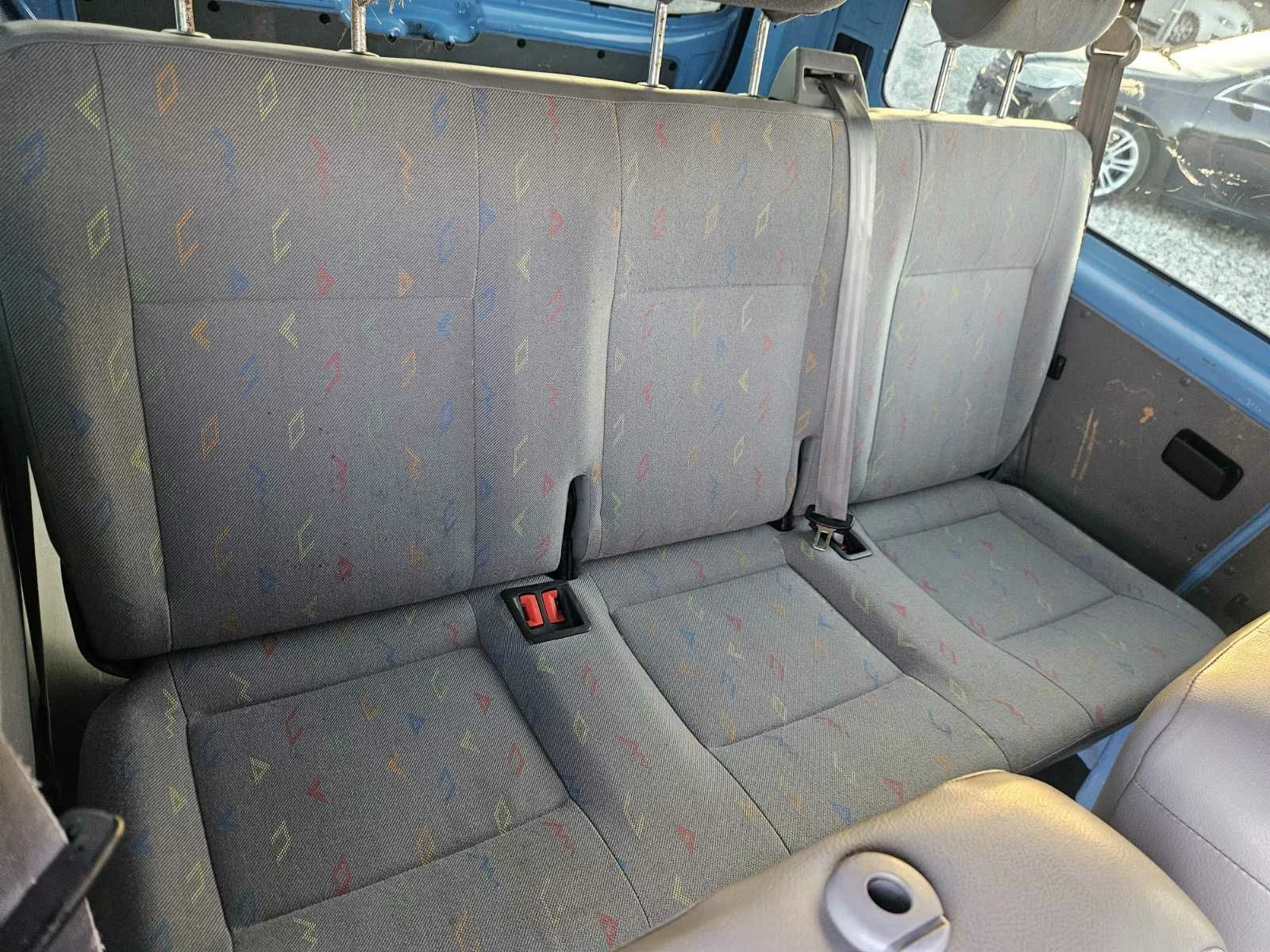 VW T5 A/C 9 седалки ITALY , снимка 11 - Бусове и автобуси - 56610100