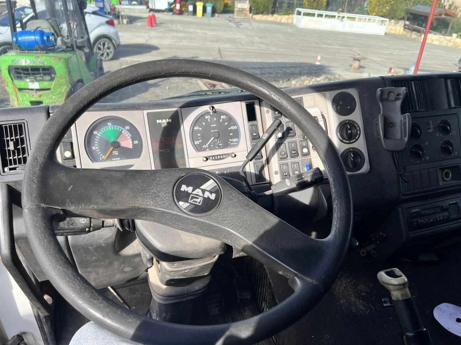 Man 26.414  - изображение 5