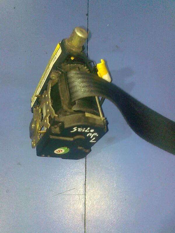 колан предпазен преден ляв за Фиат Стило 05г.