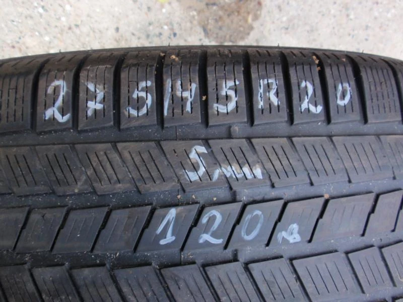 Гуми Всесезонни 275/45R20, снимка 1 - Гуми и джанти - 8366348