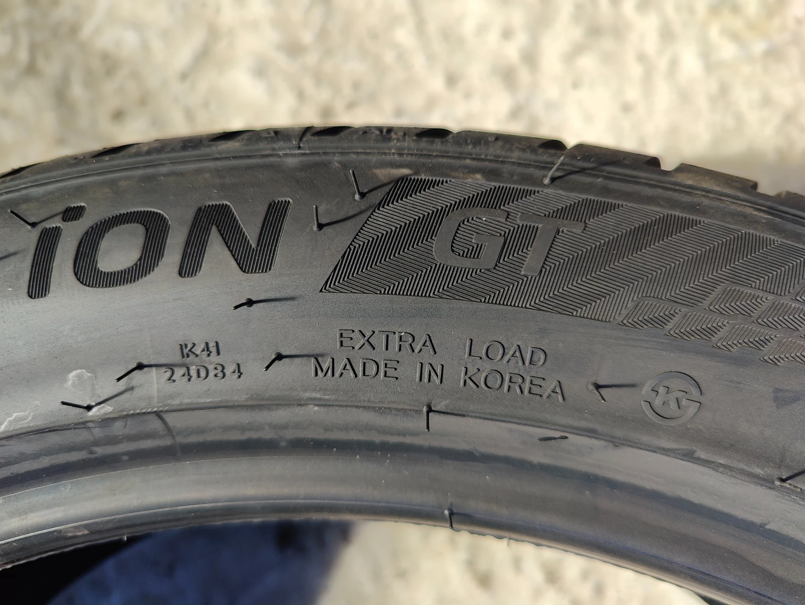 Гуми Летни 215/50R19, снимка 8 - Гуми и джанти - 54178096