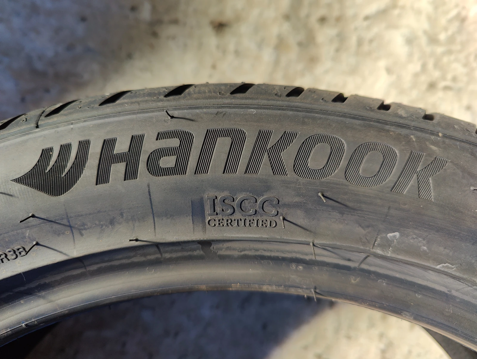 Гуми Летни 215/50R19, снимка 13 - Гуми и джанти - 54178096