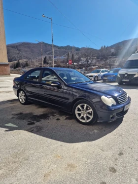 Mercedes-Benz C 220, снимка 2