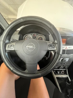 Обява за продажба на Opel Astra H КАПАРИРАНА  ~2 000 лв. - изображение 8