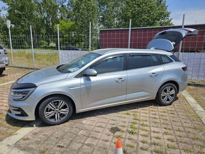 Renault Megane, снимка 1 - Автомобили и джипове - 49137334