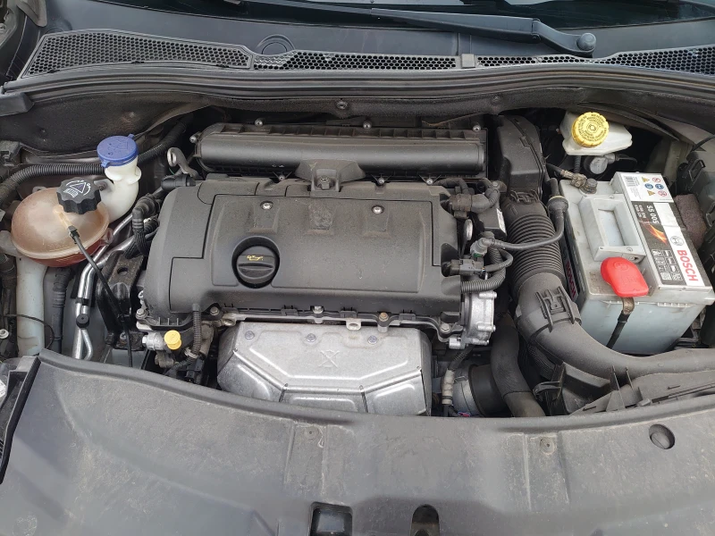 Peugeot 2008 1.6 Feline, снимка 16 - Автомобили и джипове - 52854451