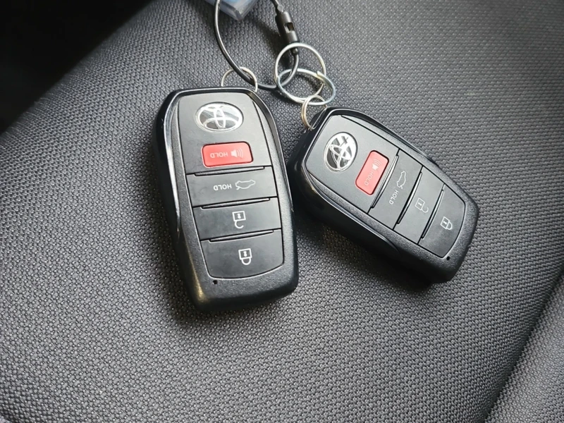 Toyota Corolla HYBRID LE * * CARFAX * * АВТО КРЕДИТ * * , снимка 8 - Автомобили и джипове - 52408114