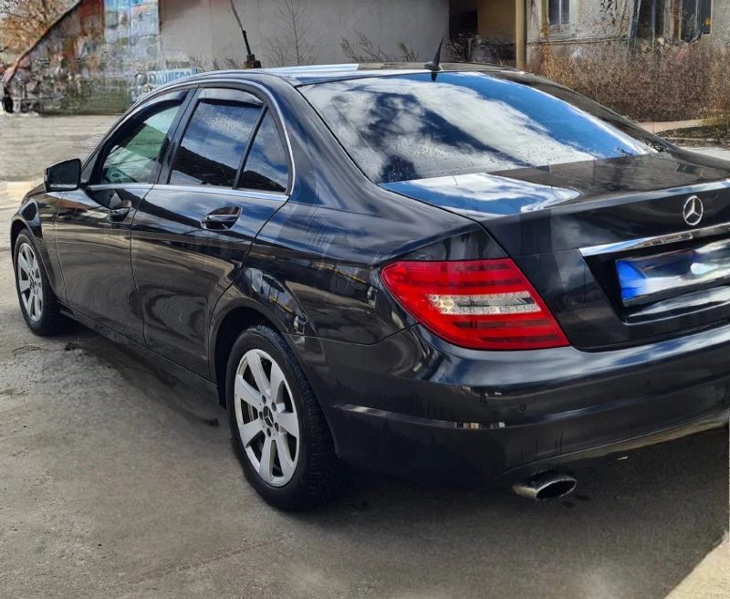 Mercedes-Benz C 220 W204, снимка 8 - Автомобили и джипове - 52539682