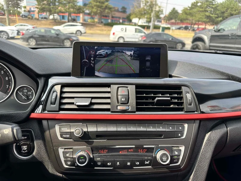 BMW 328 xDrive* ПОДГРЕВ* CAM* KEYLESS* CARFAX* , снимка 11 - Автомобили и джипове - 53123748