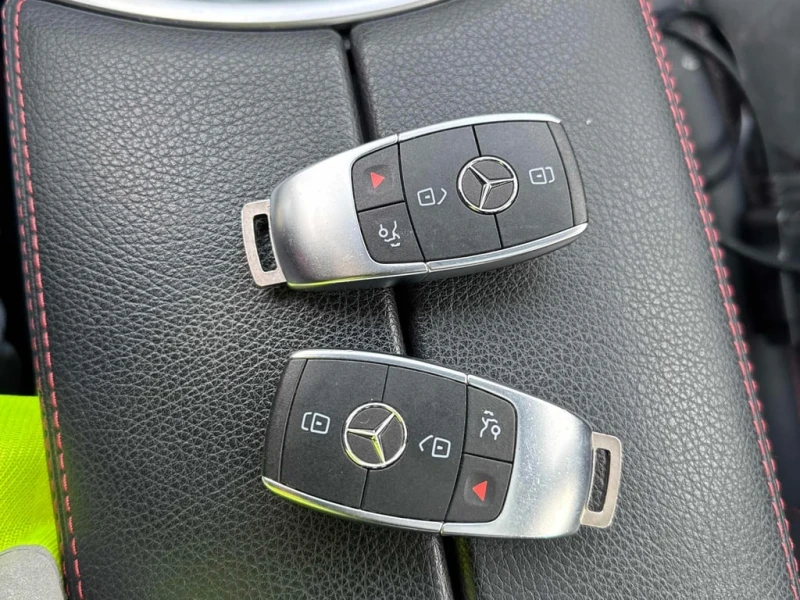 Mercedes-Benz C 43 AMG 4MATIC * FULL AMG* DIGITAL* ПАНОРАМА* , снимка 10 - Автомобили и джипове - 53390519