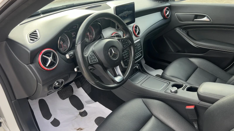 Mercedes-Benz CLA 200 1.6I-156hp.AUTOMATIC-LED-EURO 6B, снимка 5 - Автомобили и джипове - 53442609
