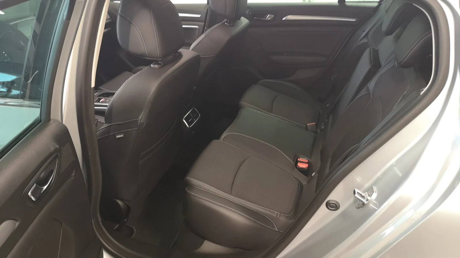 Renault Megane | Mobile.bg   11