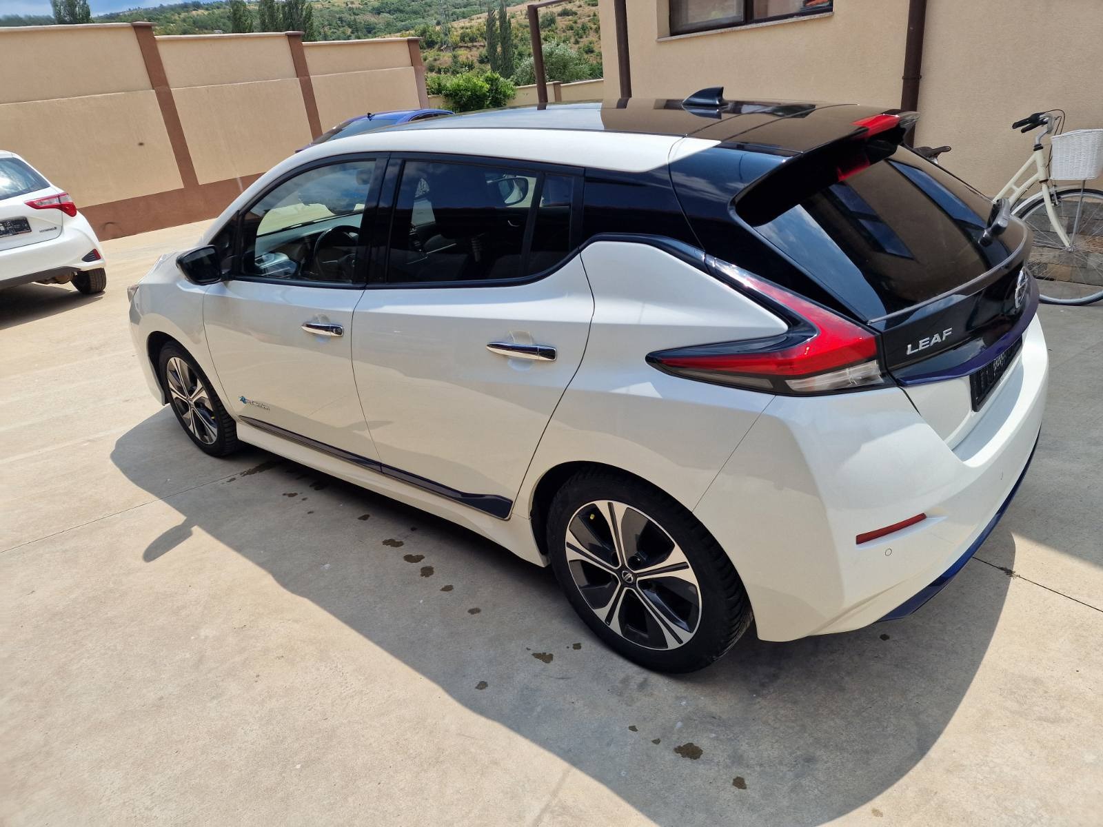 Nissan Leaf  40 kWh - изображение 6