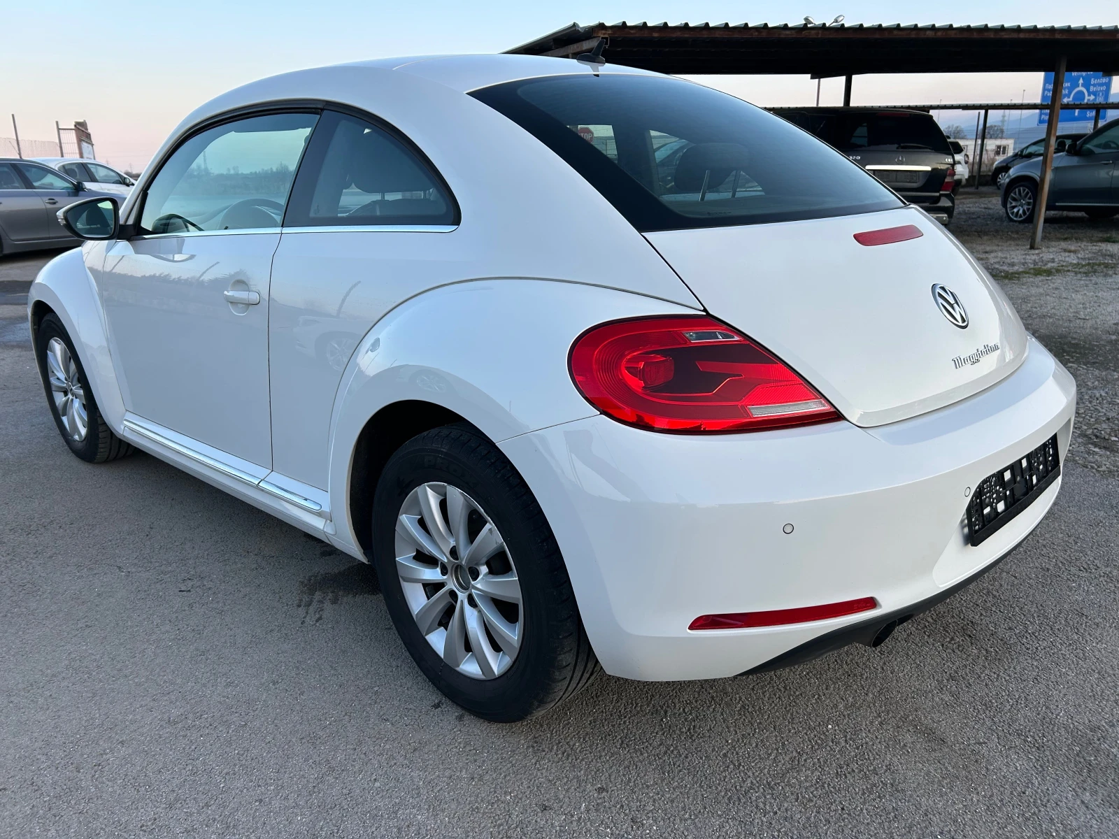 VW New beetle Maggiolino 1.6 TDI - изображение 7