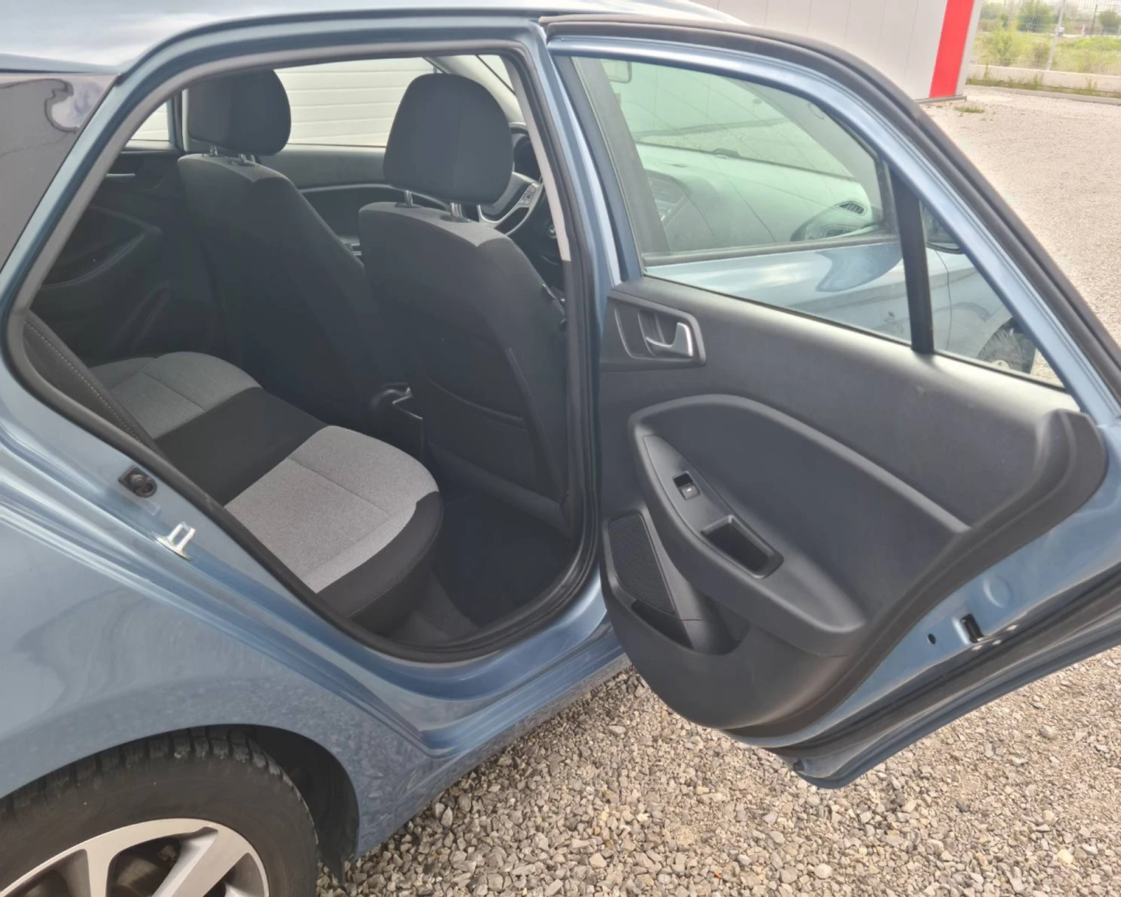 Hyundai I20  1.1CRDI EURO 6 - изображение 6