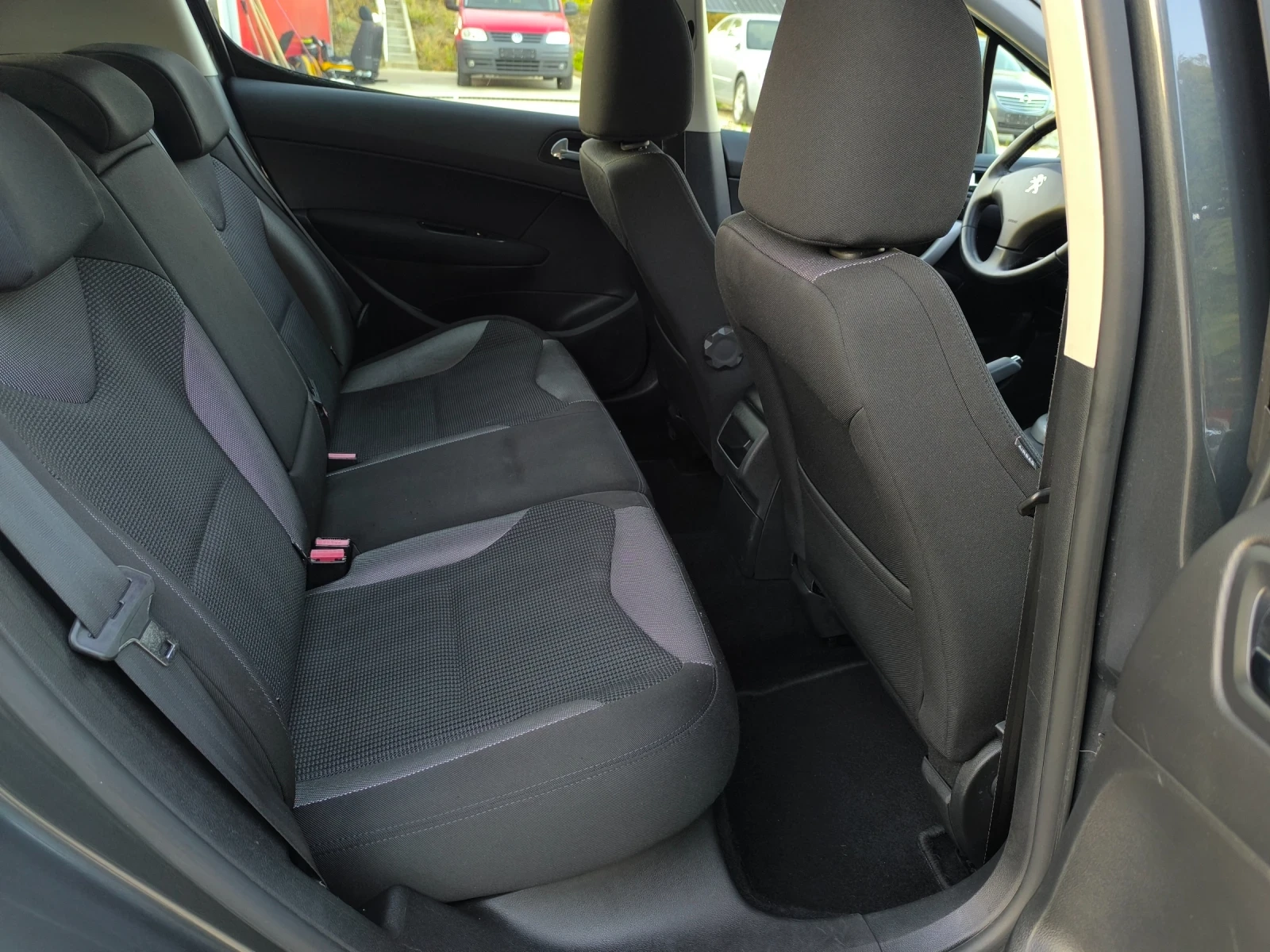 Peugeot 308 1.6HDI ACTIVE FACE - изображение 10