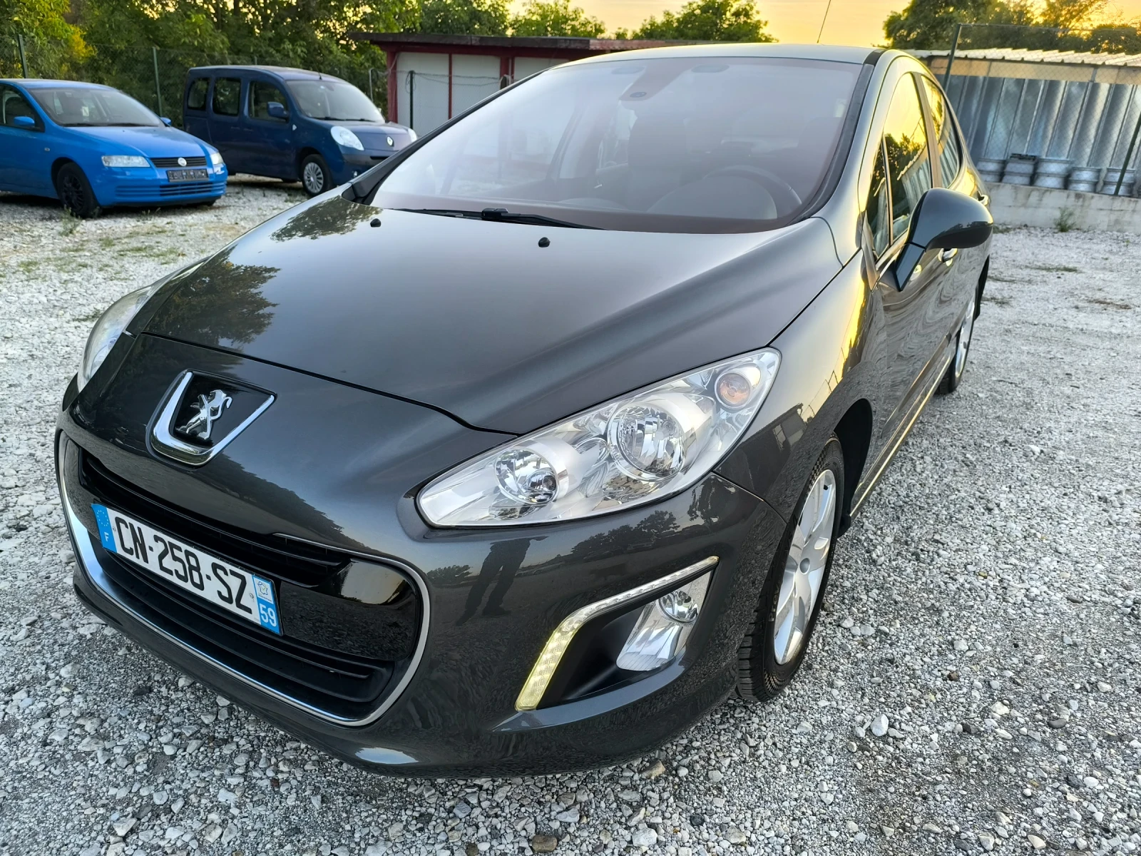 Peugeot 308 1.6HDI ACTIVE FACE - изображение 3