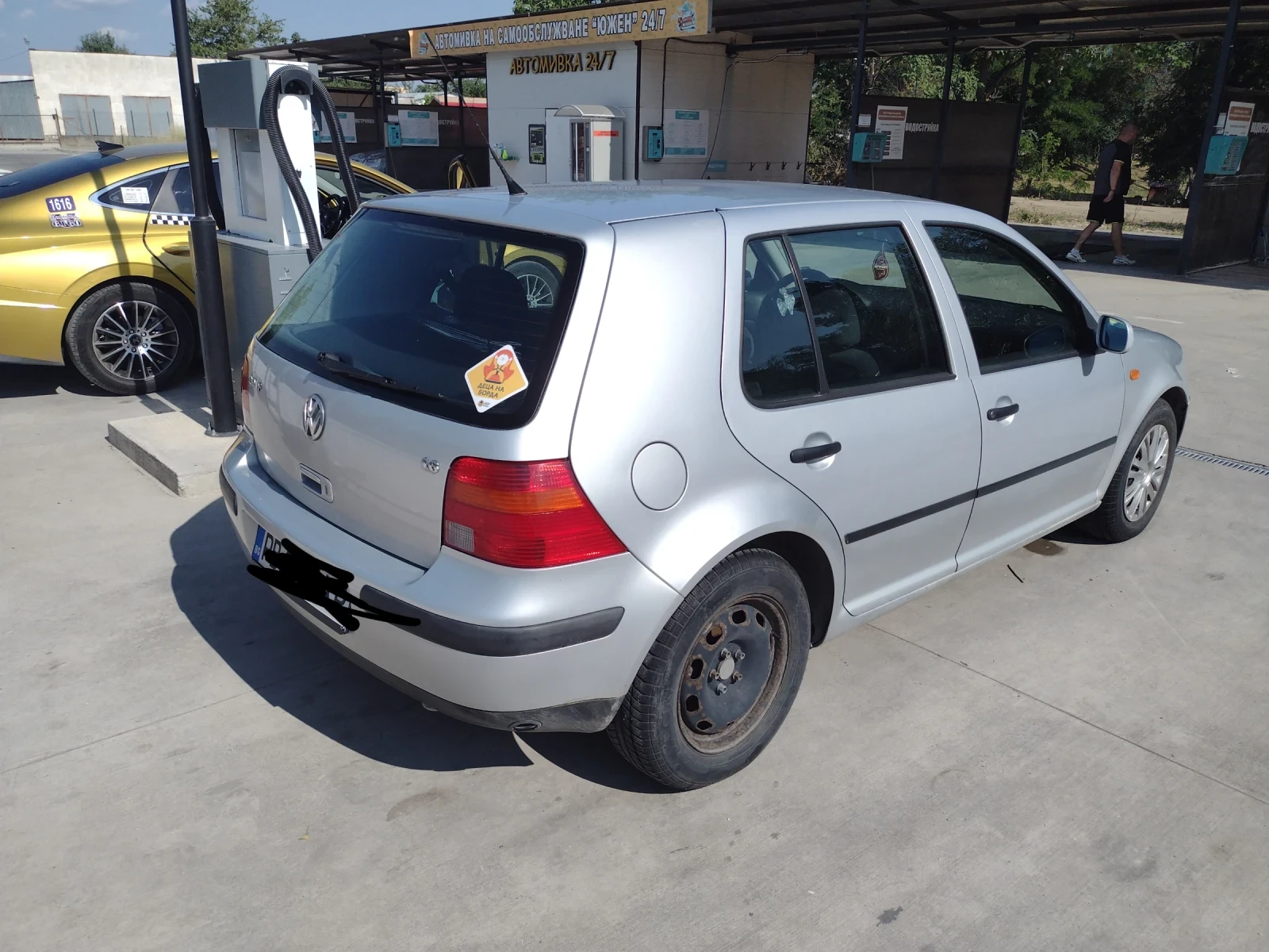 VW Golf 1.6 SR - изображение 4
