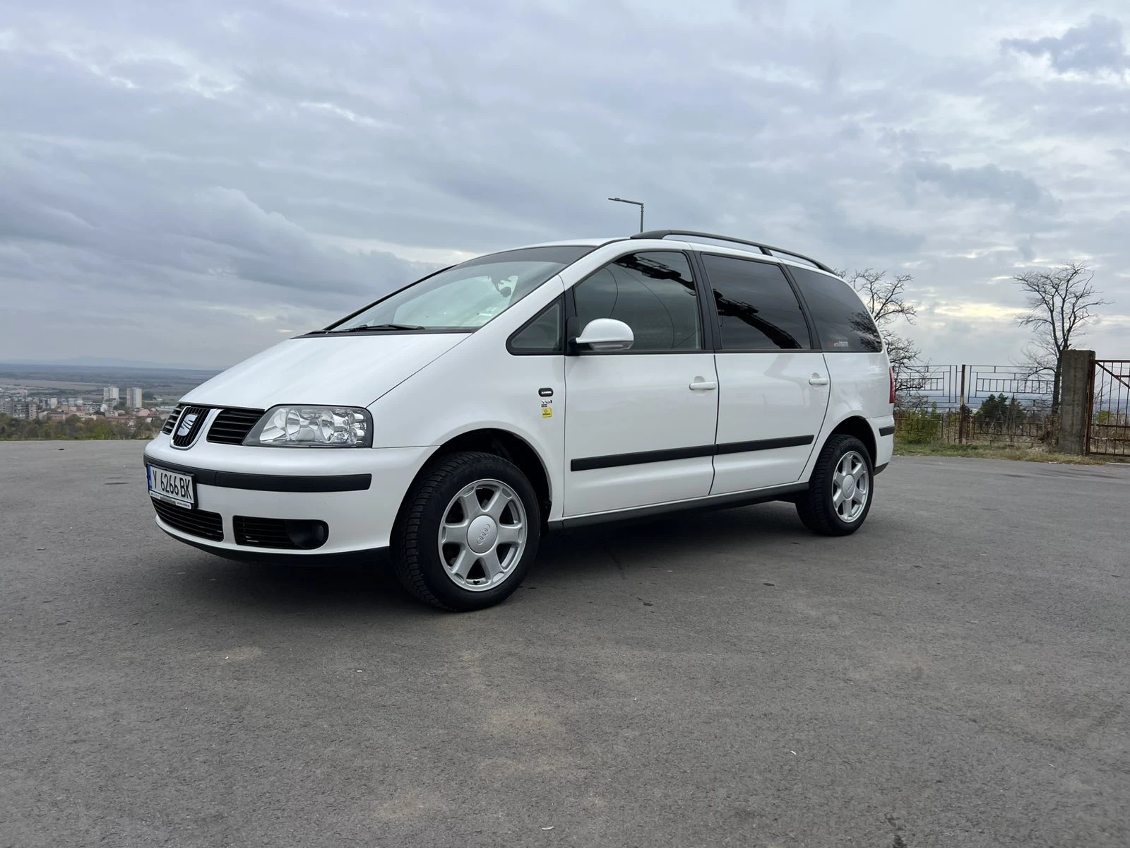 Seat Alhambra 1.9 tdi - изображение 2