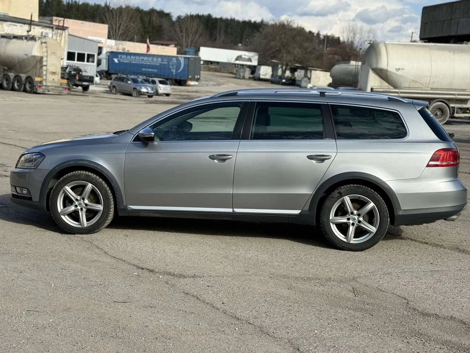 VW Alltrack Passat 2.0 TDI 4x4, снимка 3 - Автомобили и джипове - 53782132