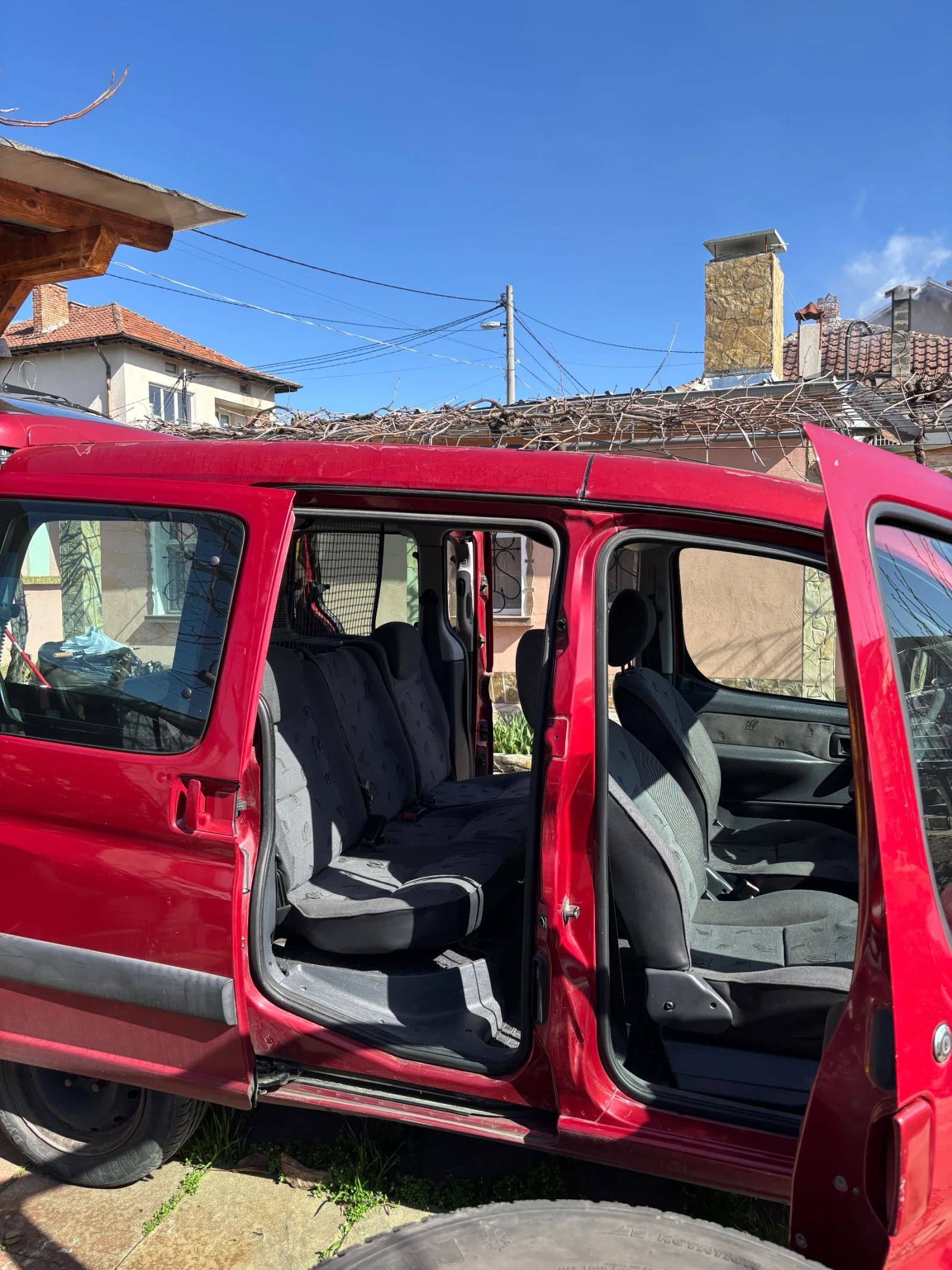 Peugeot Partner, снимка 7 - Автомобили и джипове - 54318821