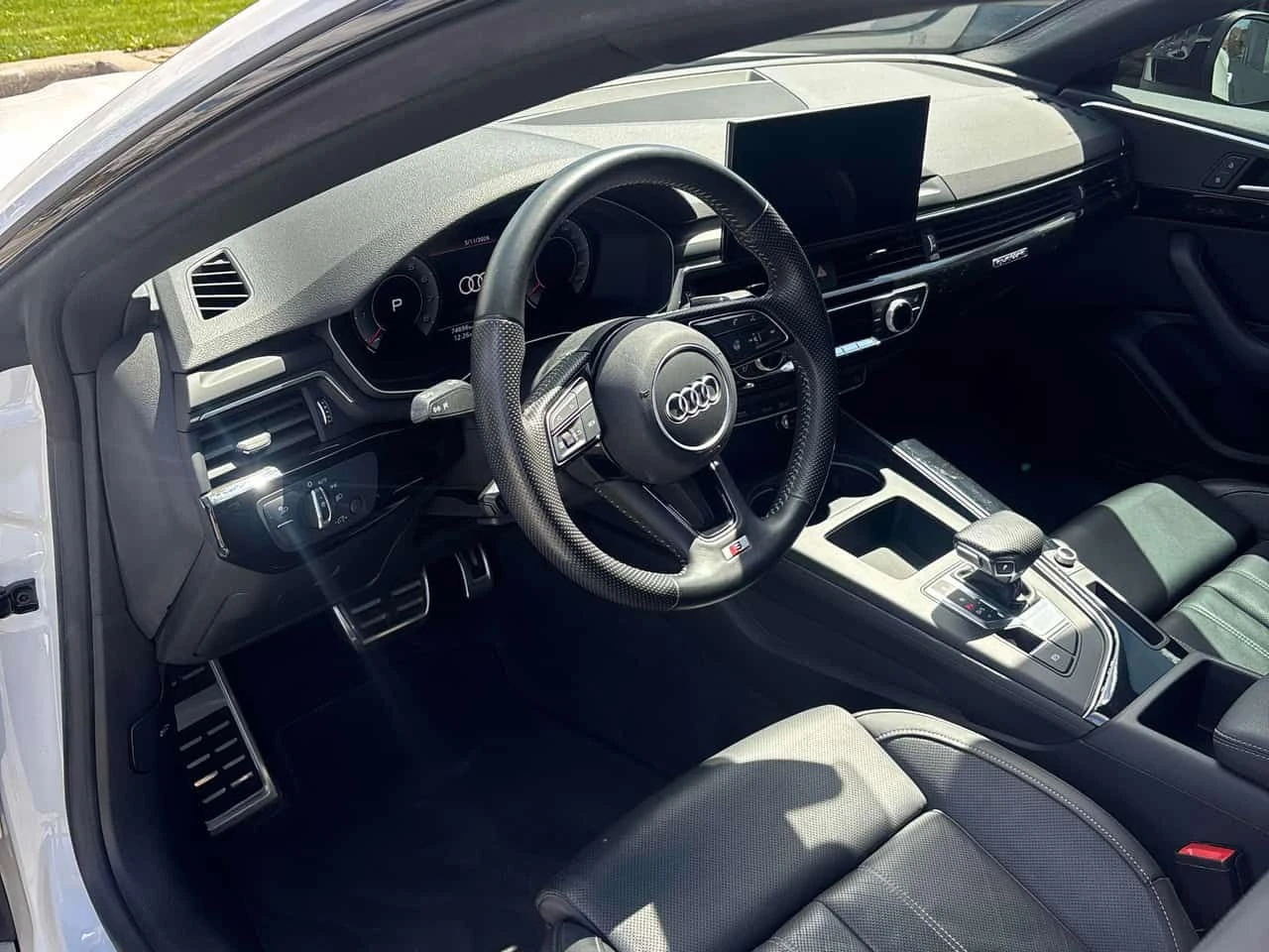 Audi A5 Progressiv/ПАНОРАМА/ДИСТРОНИК, снимка 7 - Автомобили и джипове - 54511732