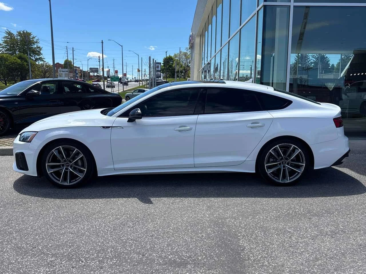 Audi A5 Progressiv/ПАНОРАМА/ДИСТРОНИК, снимка 3 - Автомобили и джипове - 54511732