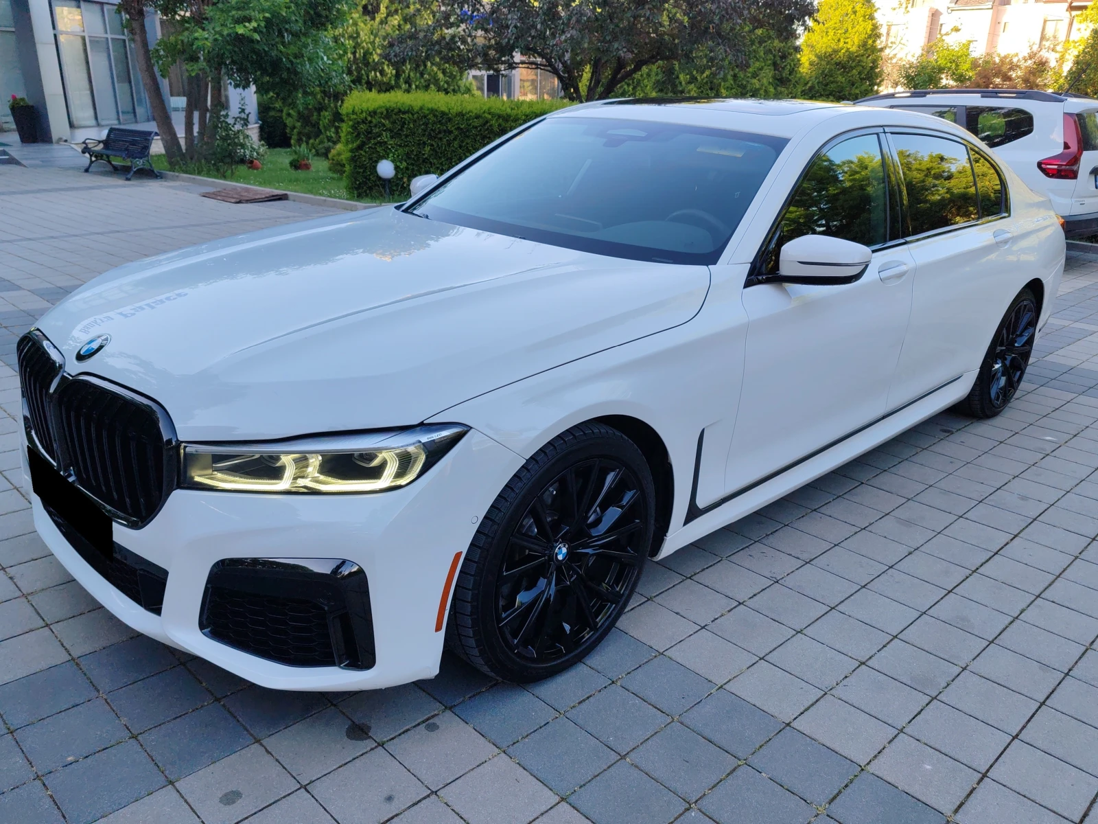 BMW 740 M Sport * LONG * 72 000 KM, снимка 2 - Автомобили и джипове - 54875175