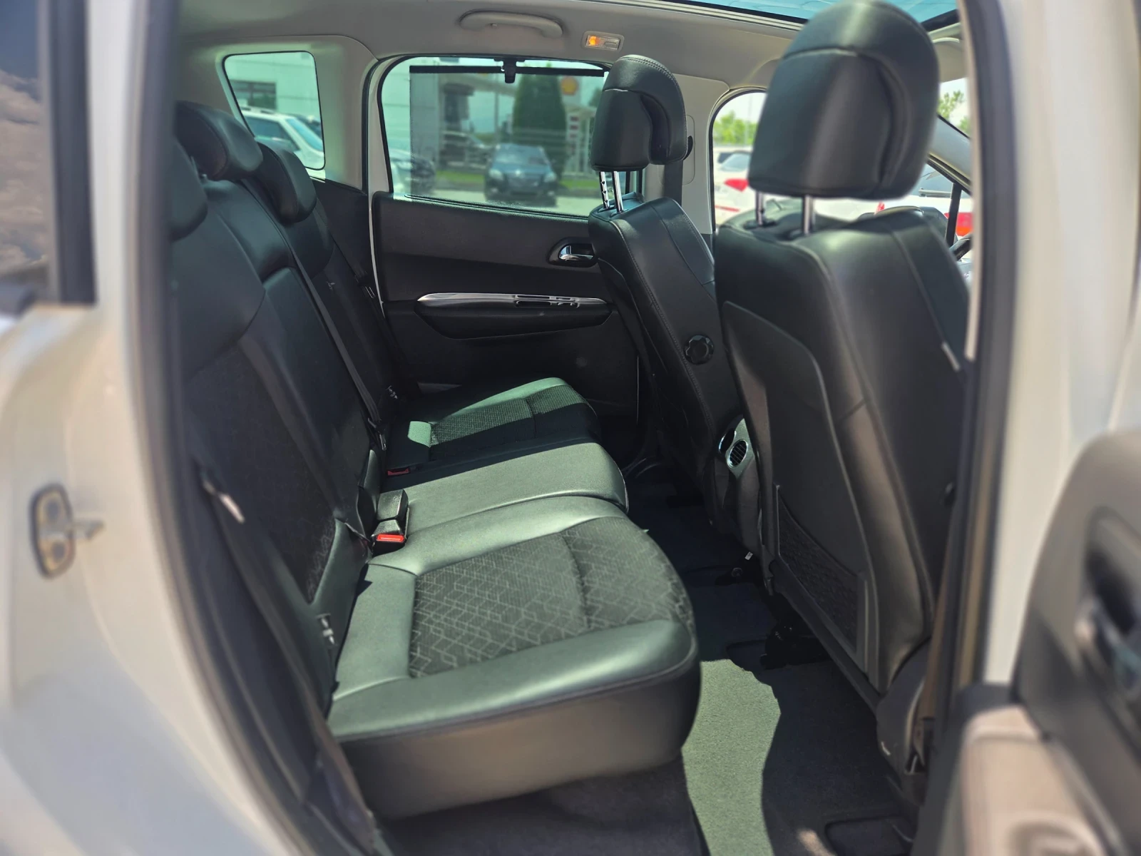 Peugeot 3008 ALLURE/АВТОМАТИК/FULL MAX!!!, снимка 13 - Автомобили и джипове - 55071678