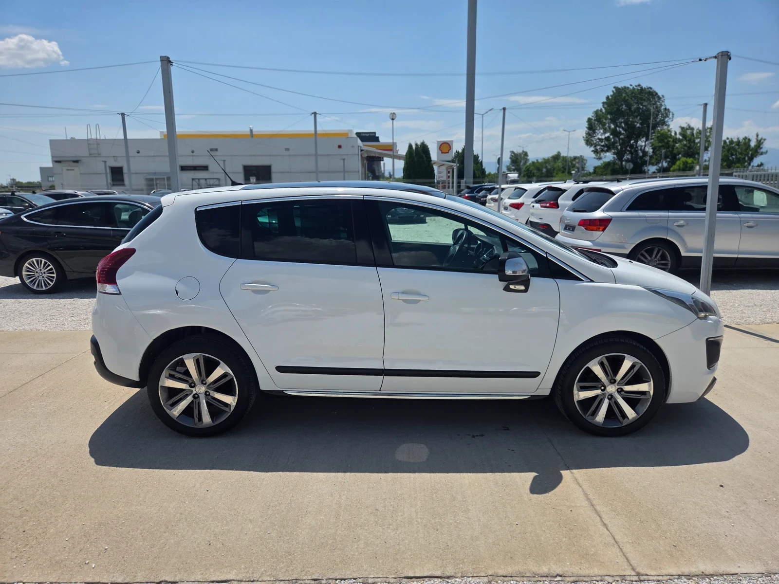 Peugeot 3008 ALLURE/АВТОМАТИК/FULL MAX!!!, снимка 5 - Автомобили и джипове - 55071678