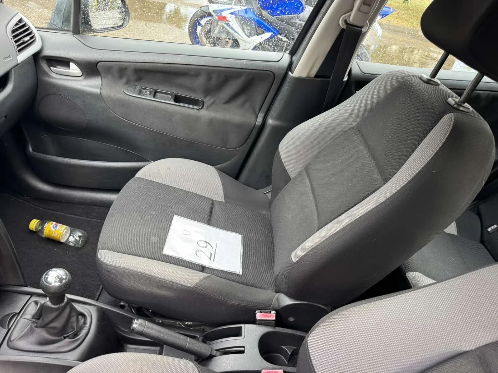 Peugeot 207 1.4 , снимка 9 - Автомобили и джипове - 55196790