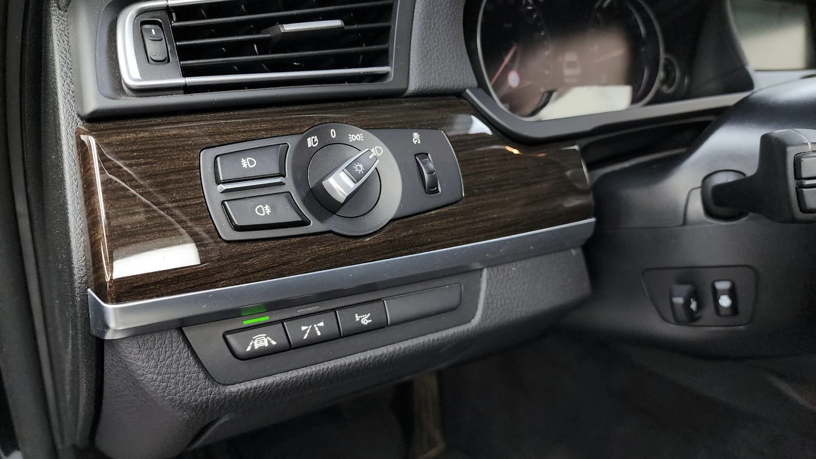 BMW 740 740d* ���* HUD* 360* ������� �����* ������ ���� | Mobile.bg � ����������� 16