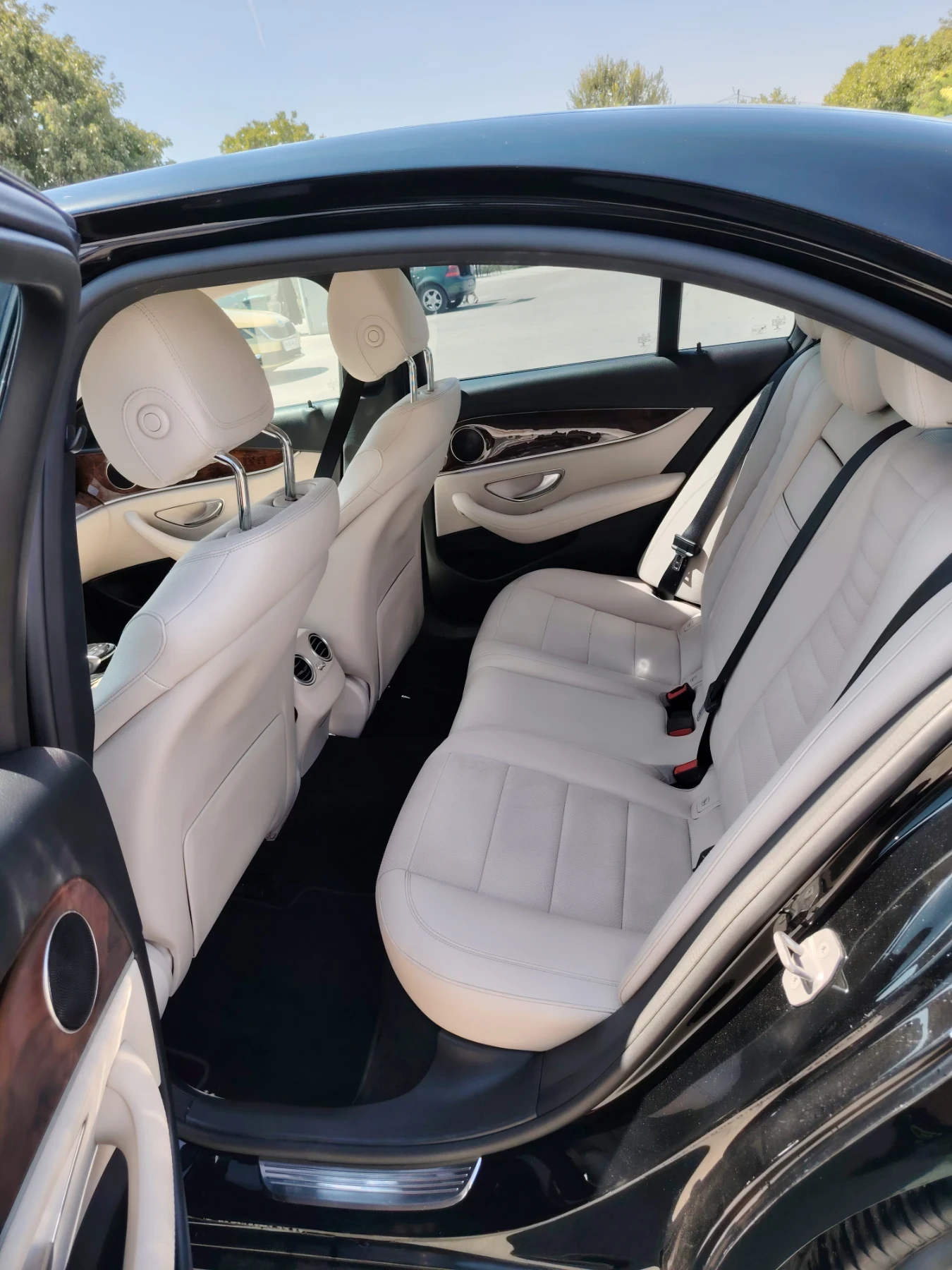 Mercedes-Benz E 350, снимка 5 - Автомобили и джипове - 55390606