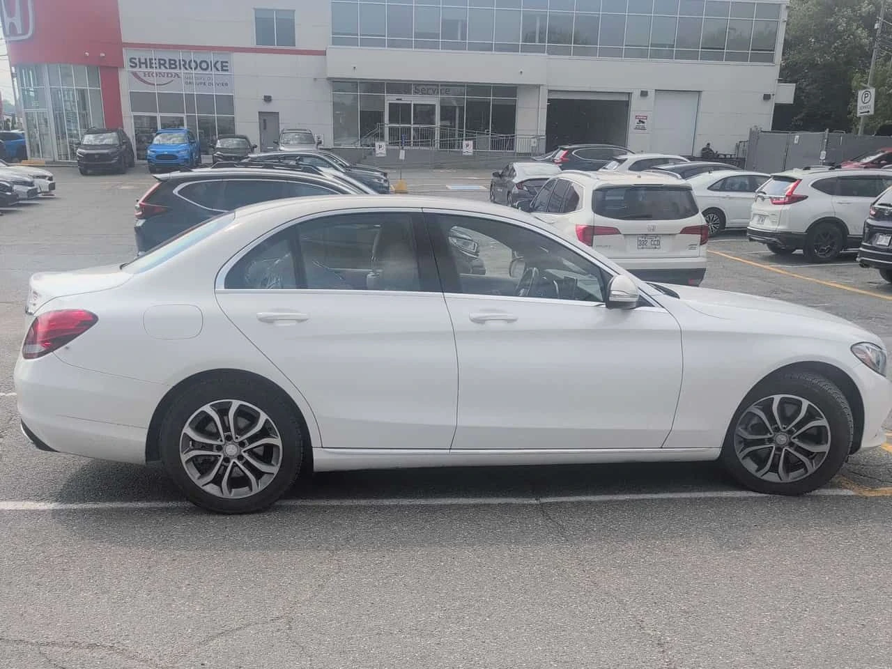 Mercedes-Benz C 300 CARFAX/ПАНОРАМА/ПОДГРЕВ/НАВИ/ПАМЕТ, снимка 3 - Автомобили и джипове - 55451568