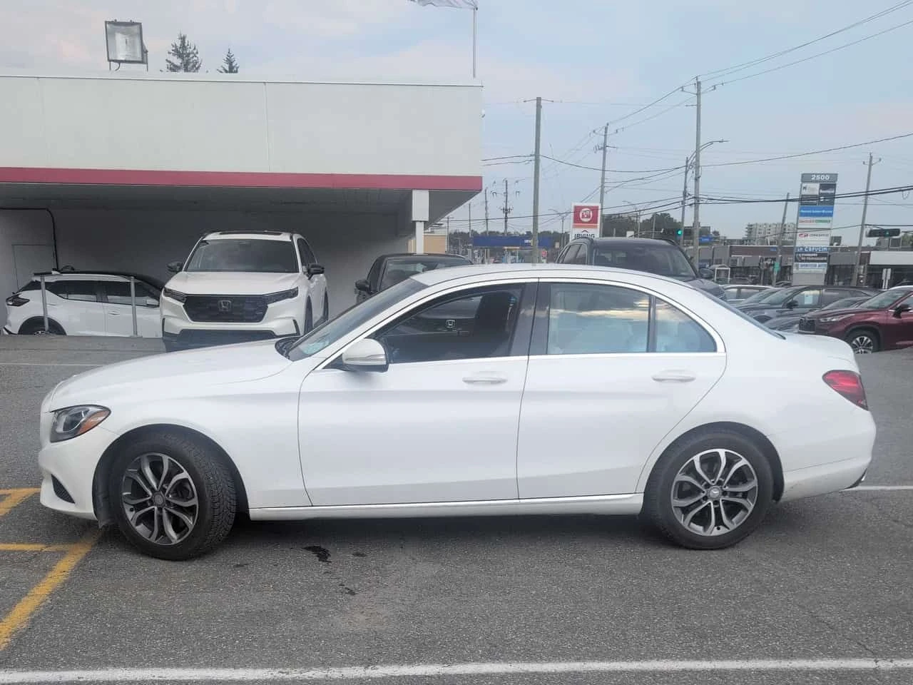 Mercedes-Benz C 300 CARFAX/ПАНОРАМА/ПОДГРЕВ/НАВИ/ПАМЕТ, снимка 2 - Автомобили и джипове - 55451568
