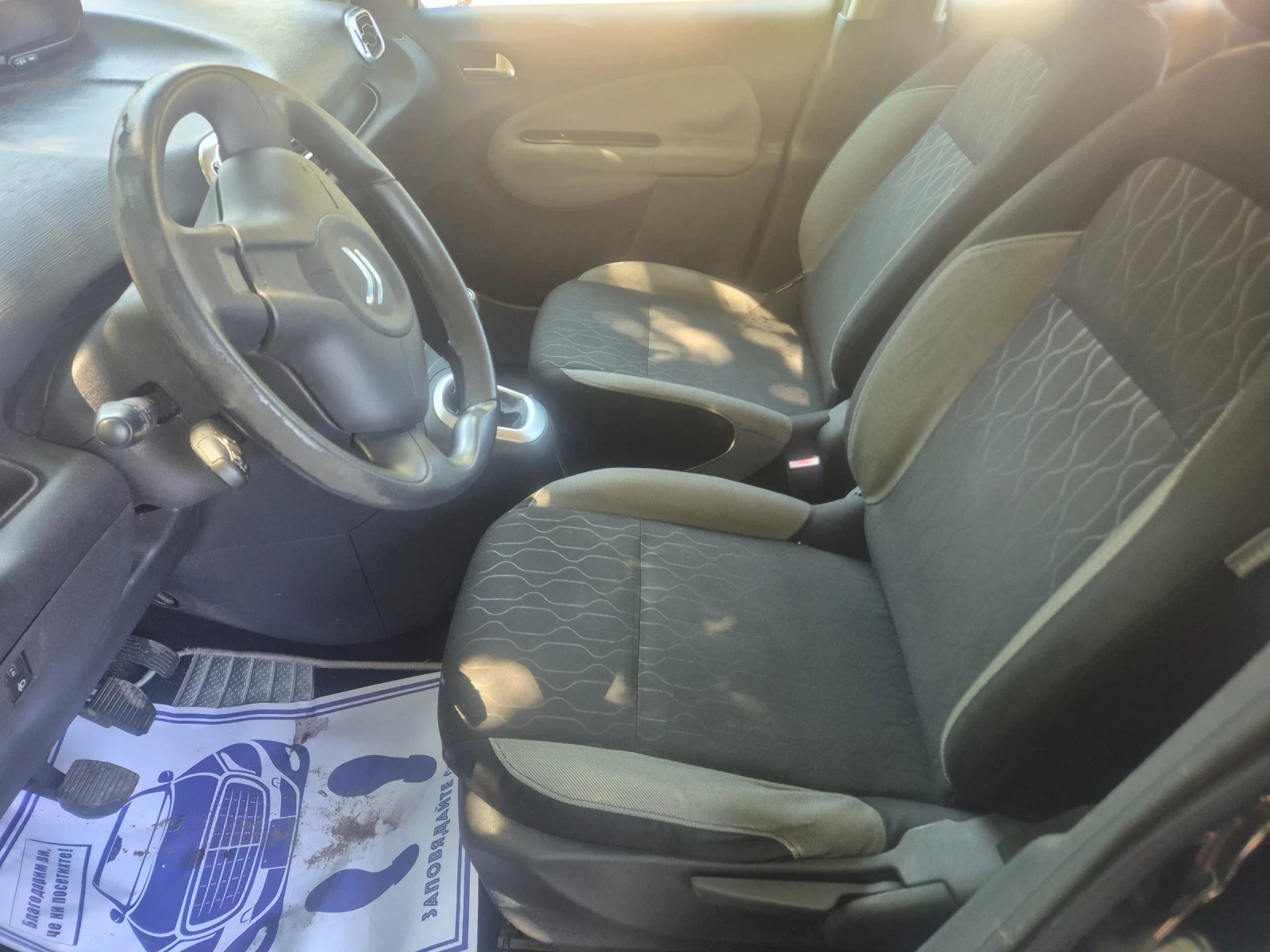 Citroen C3 Picasso 1.6HDI, 75к.с, снимка 8 - Автомобили и джипове - 55738027