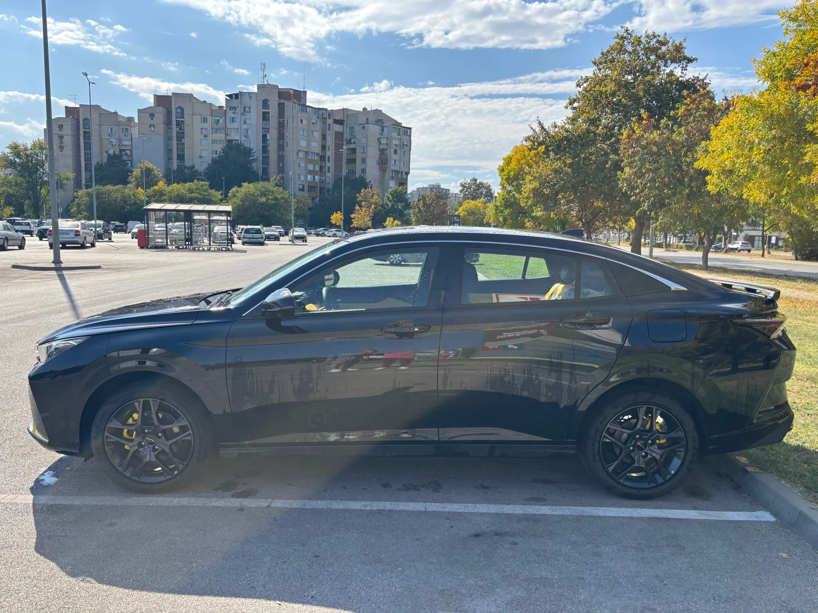 DONGFENG Shine E3, снимка 6 - Автомобили и джипове - 56440414