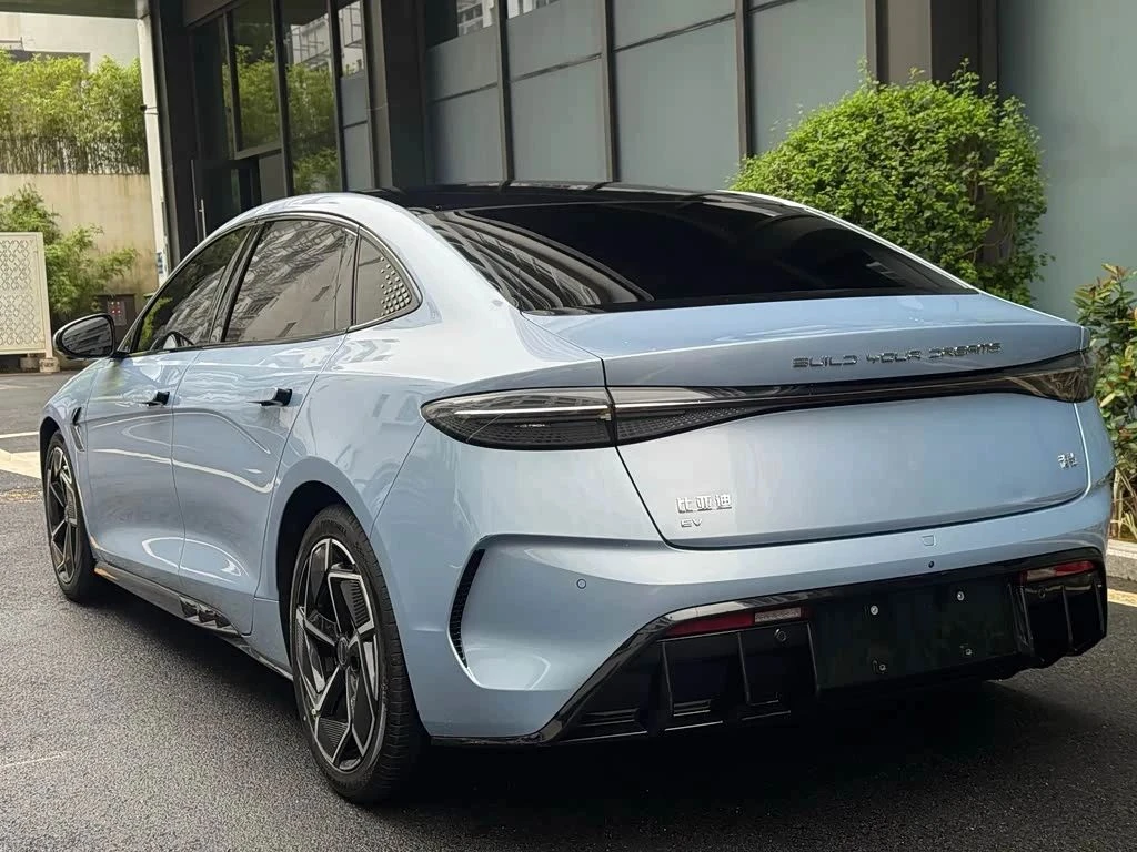 BYD Seal, снимка 4 - Автомобили и джипове - 56689305