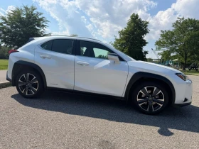 Lexus UX 250h| ОБДУХ| 2 КЛЮЧА| ПАНО| , снимка 3