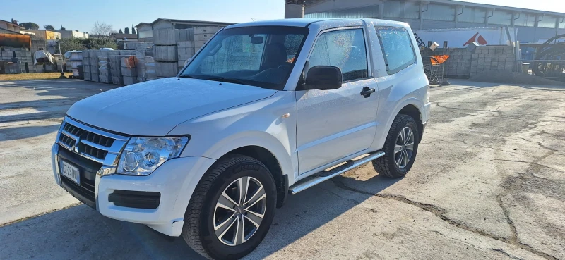 Mitsubishi Pajero, снимка 1 - Автомобили и джипове - 48825491