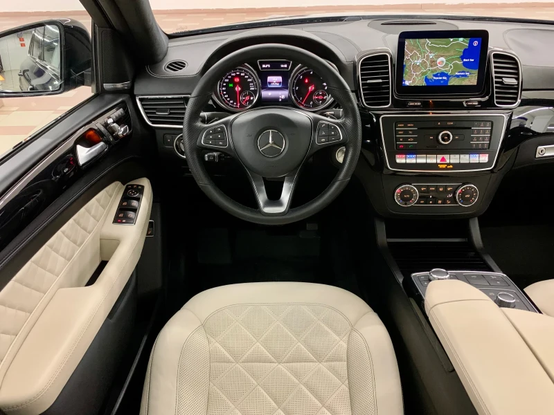 Mercedes-Benz GLE Coupe AMG -DESIGNO- #ALCANTAR#PANO#DIS#OBDUH#harman#360*, снимка 9 - Автомобили и джипове - 51556880