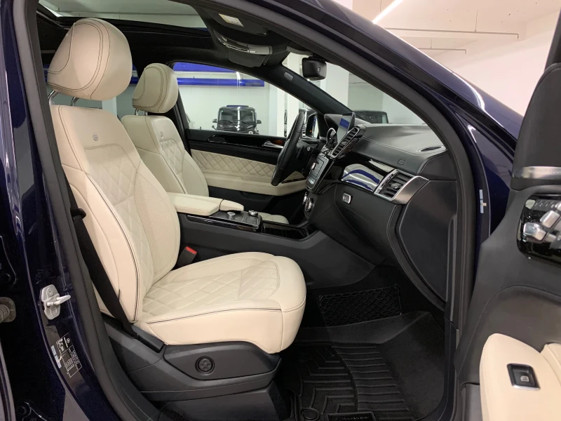 Mercedes-Benz GLE Coupe AMG -DESIGNO- #ALCANTAR#PANO#DIS#OBDUH#harman#360*, снимка 11 - Автомобили и джипове - 51556880