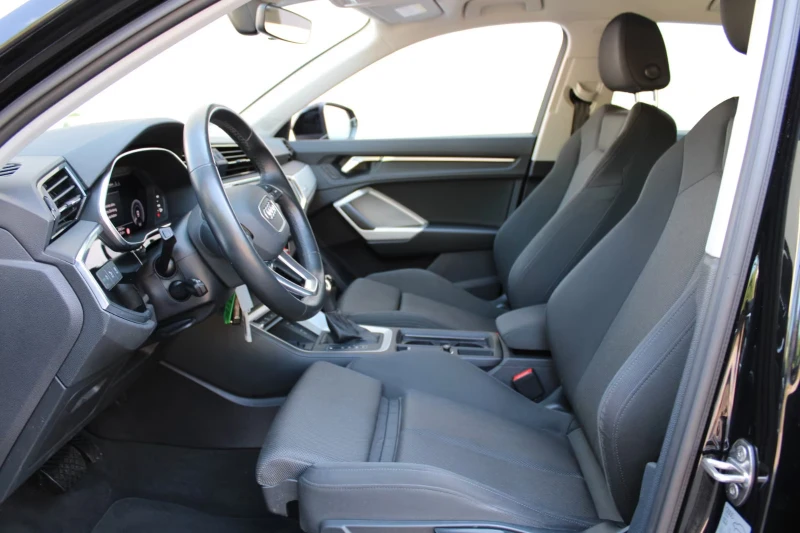 Audi Q3 45e-TFSI/S-LINE/245HP/PDC/ACC/AMBI/DIGITAL/775f, снимка 7 - Автомобили и джипове - 51768335